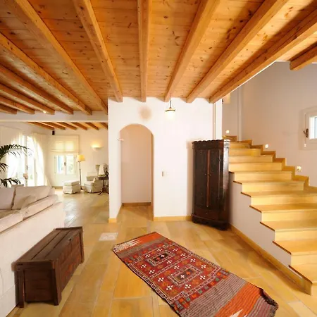 Andros: Luxurious With Private Swimming Pool * Μακροτάνταλο