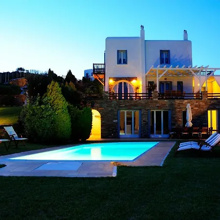Andros: Luxurious With Private Swimming Pool Βίλα *