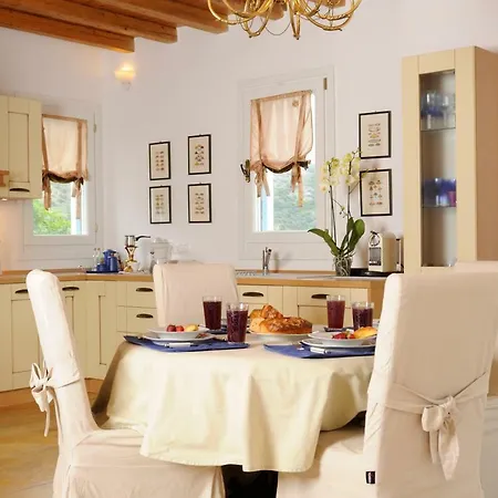 Andros: Luxurious With Private Swimming Pool Βίλα *