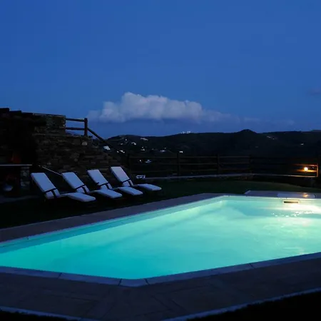 Βίλα Andros: Luxurious With Private Swimming Pool Μακροτάνταλο