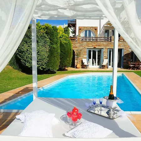 Βίλα Andros: Luxurious With Private Swimming Pool *