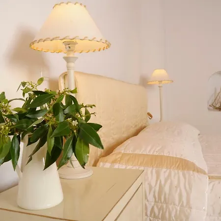 Andros: Luxurious With Private Swimming Pool Μακροτάνταλο